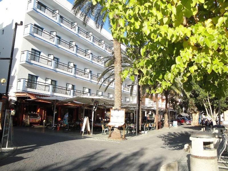 The Blue Apartments in Sant Antoni de Portmany, Ibiza Außenaufnahme