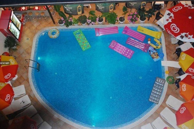 Italia in Nessebar, Burgas Pool