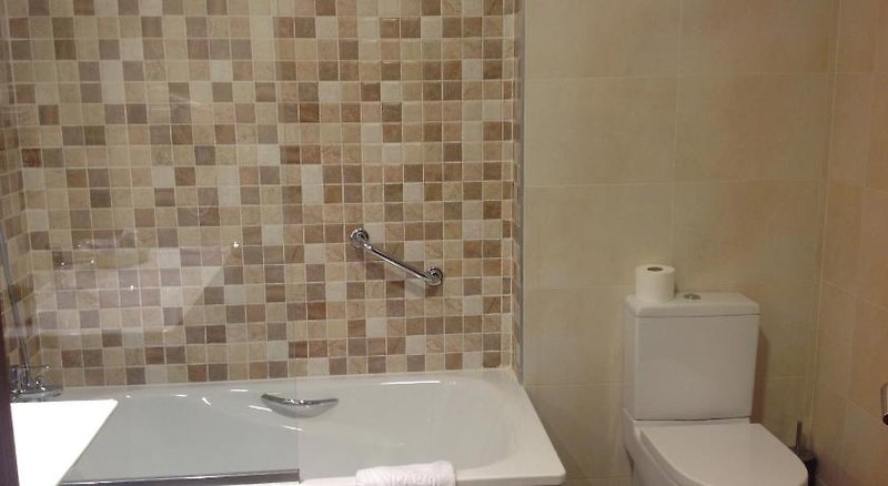 Pago del Olivo in Simancas, Madrid Badezimmer