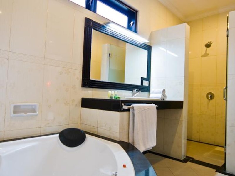 Puri Yuma Hotel & Villa in Denpasar, Denpasar (Bali) Badezimmer