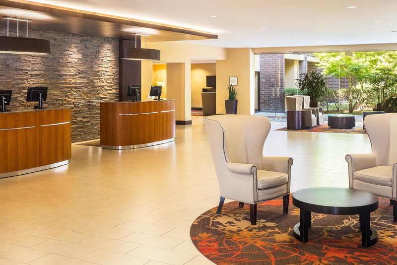Sheraton Vancouver Airport in Richmond, Vancouver Lounge/Empfang