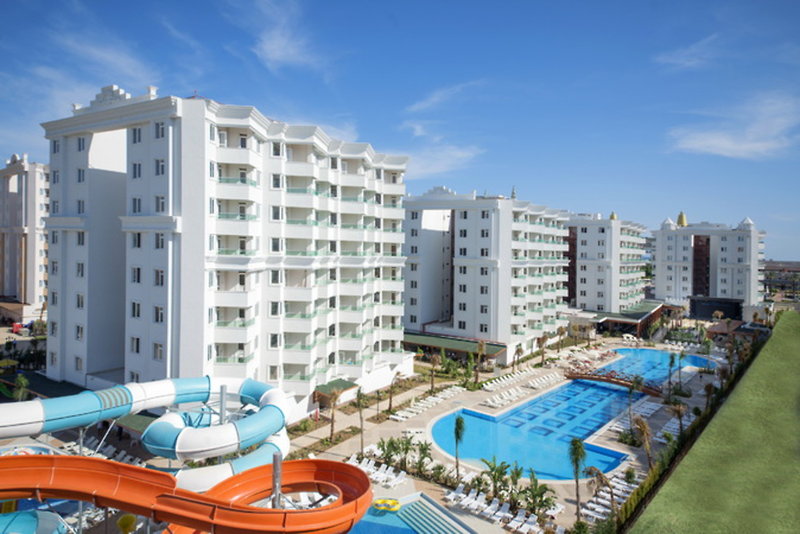 Ramada Resort by Wyndham Lara in Antalya, Antalya Außenaufnahme