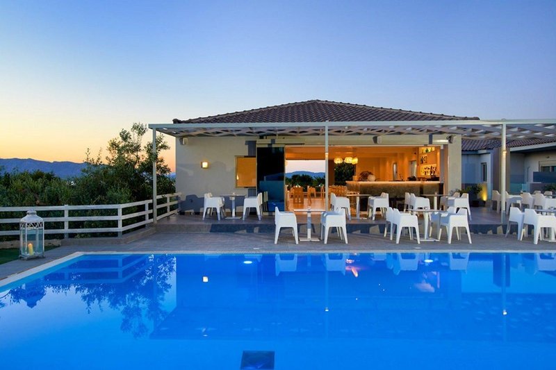 Irene Studios in Pefki, Athen Pool