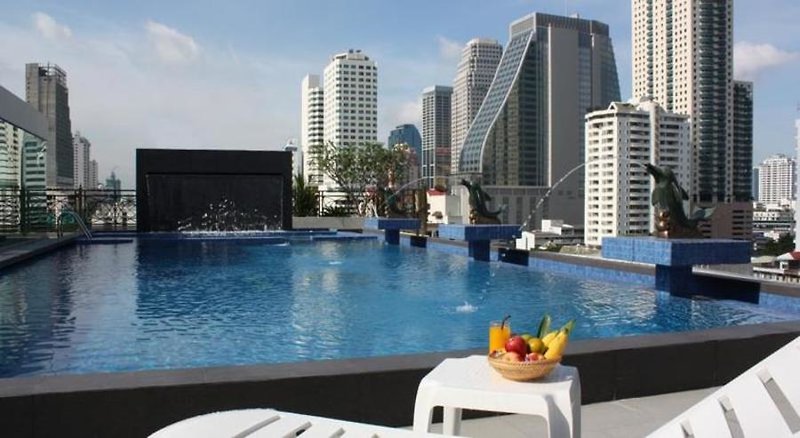 Admiral Premier Sukhumvit by Compass Hospitality in Bangkok, Bangkok Pool