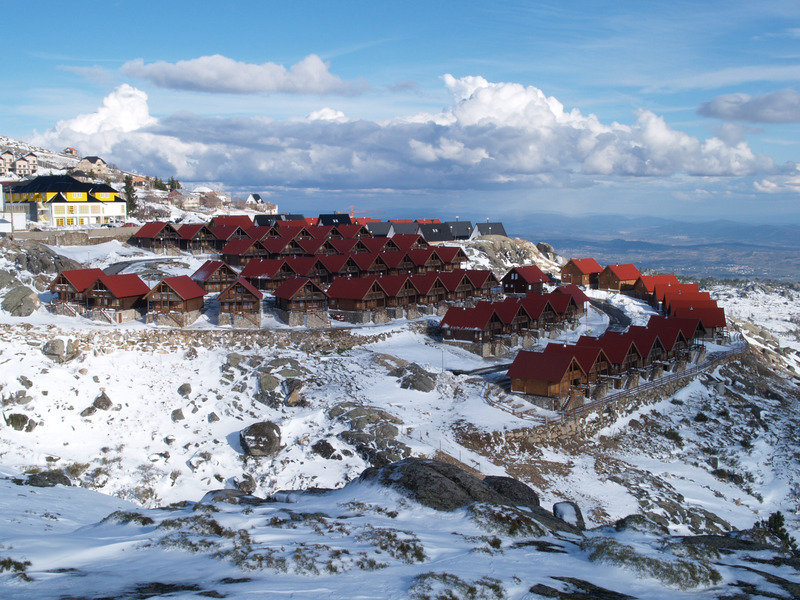 Luna Chalets de Montanha in Aldeia da Serra, Lissabon Außenaufnahme