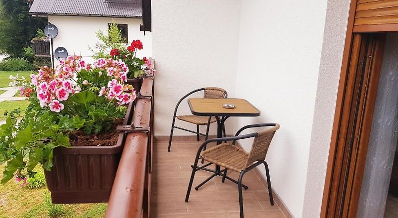 Plitvice Green Valley in Jezerce, Rijeka (Kroatien) Terrasse