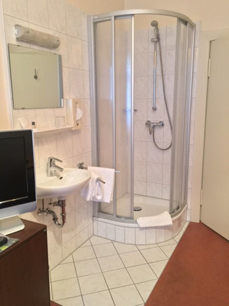 Benn in Berlin, Berlin-Tegel (DE) Badezimmer