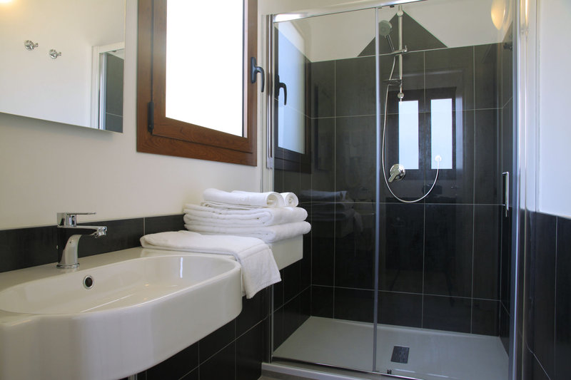 Blue Bay in Cefalù, Catania Badezimmer