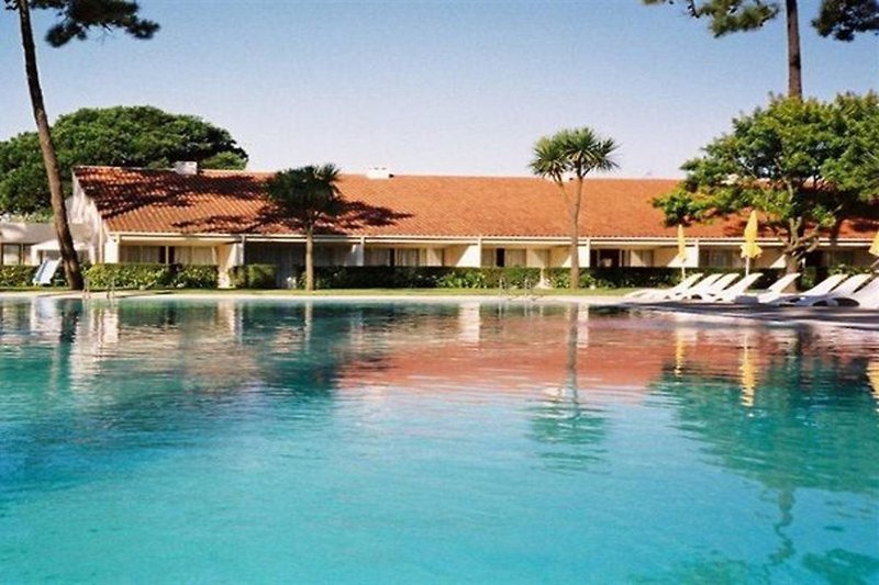 Clube Pinhal da Foz Apartamentos Turisticos in Esposende, Porto Pool