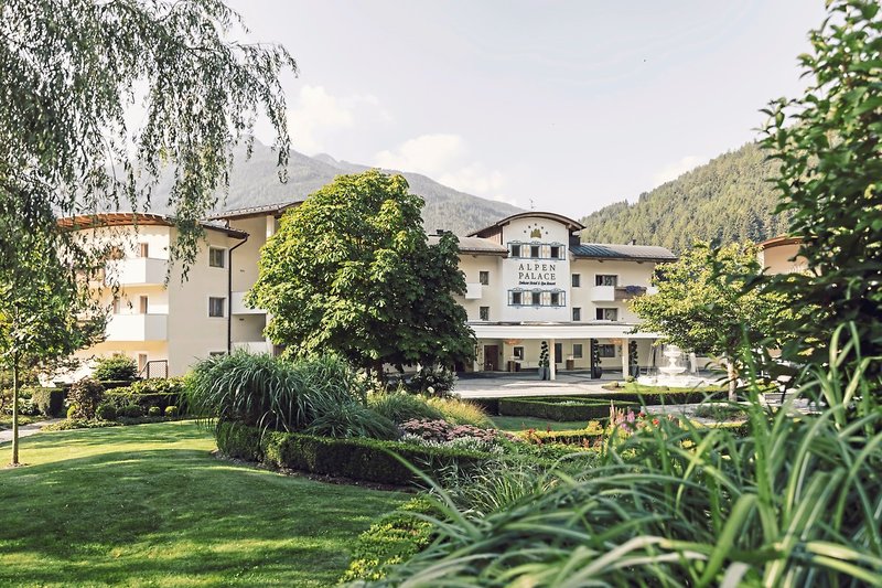 Alpenpalace Luxury Hideaway & Spa Retreat in Valle Aurina, Bolzano Außenaufnahme