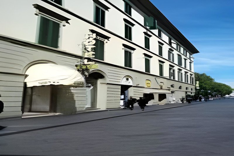 Eden in Florenz, Florenz Außenaufnahme