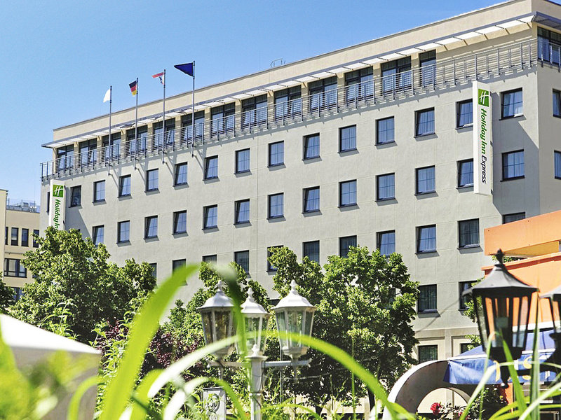 Holiday Inn Express Berlin City Centre in Berlin, Berlin-Schönefeld (DE) Außenaufnahme