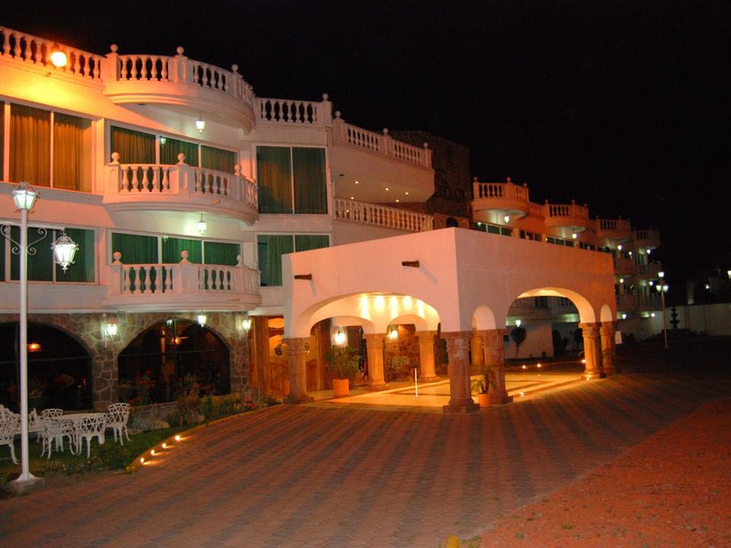 Best Western Toluca in San Miguel Zinacantepec, Mexiko-Stadt (Mexico) Außenaufnahme