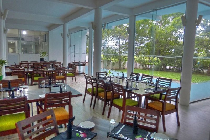 The Rain Tree Hotel in Tissamaharama, Colombo Restaurant