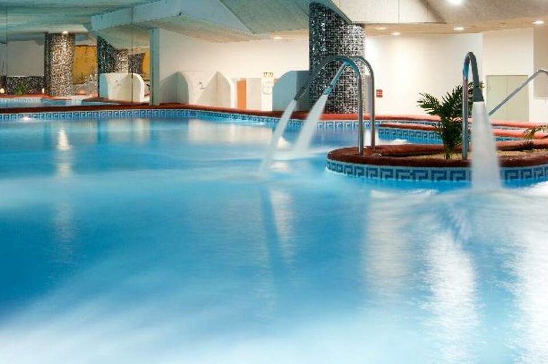 Hallenbad
