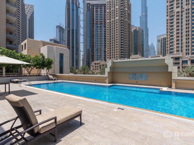 Claren Towers by Dream Inn Dubai in Dubai, Abu Dhabi Pool