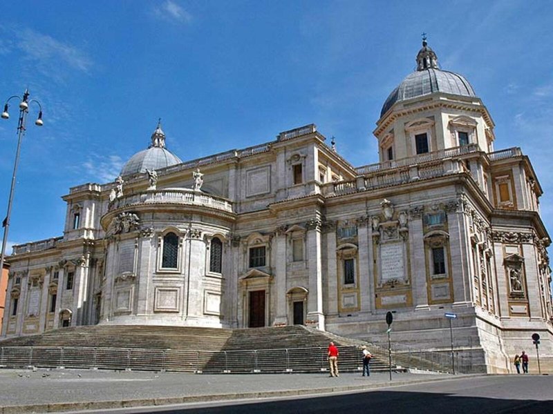 Farini in Rom, Rom-Fiumicino Außenaufnahme