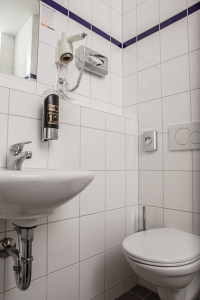 a&o Stuttgart City in Stuttgart, Stuttgart (DE) Badezimmer