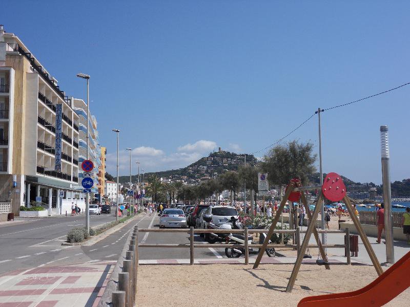 Strand