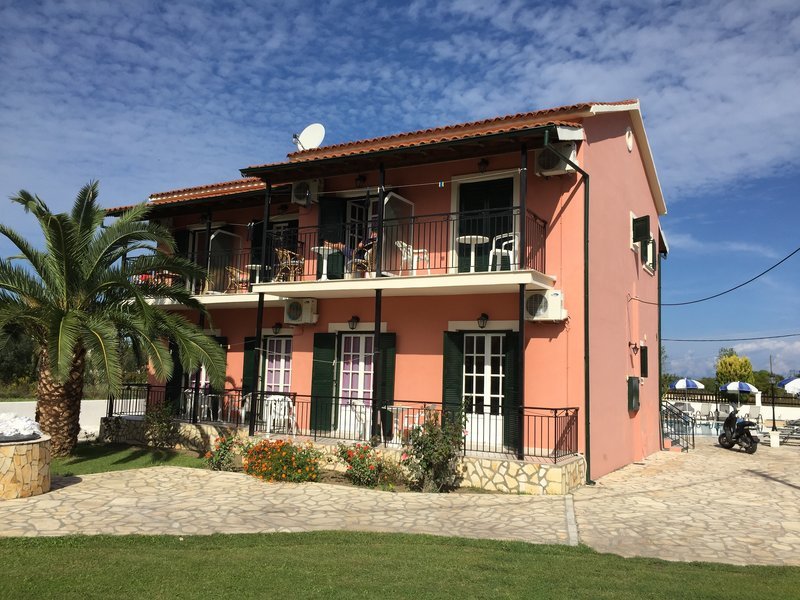 Mary Apartments in Agios Ioannis Karousadon, Korfu Außenaufnahme