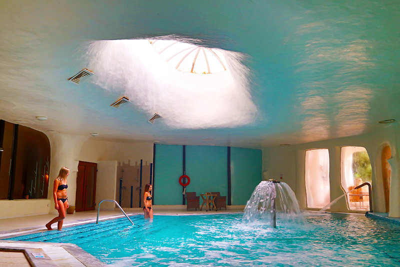 Hallenbad