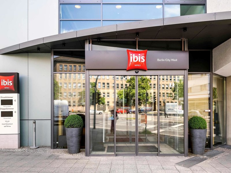 B&B HOTEL Berlin City-West in Berlin, Berlin-Tegel (DE) Außenaufnahme