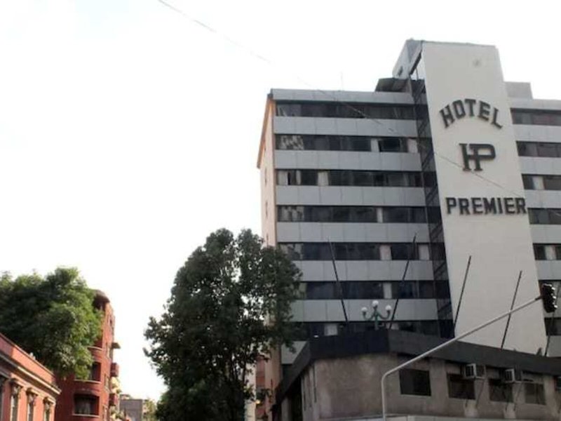 Premier in Mexiko-Stadt, Mexiko-Stadt (Mexico) Außenaufnahme