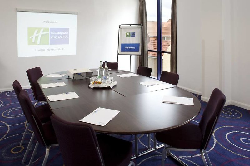 Holiday Inn Express London - Newbury Park in London, London-Alle Flughäfen Konferenzraum