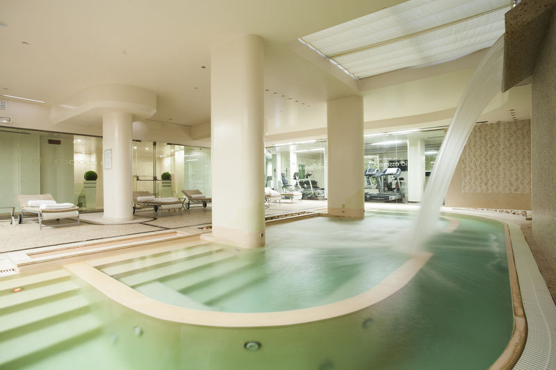 Hallenbad