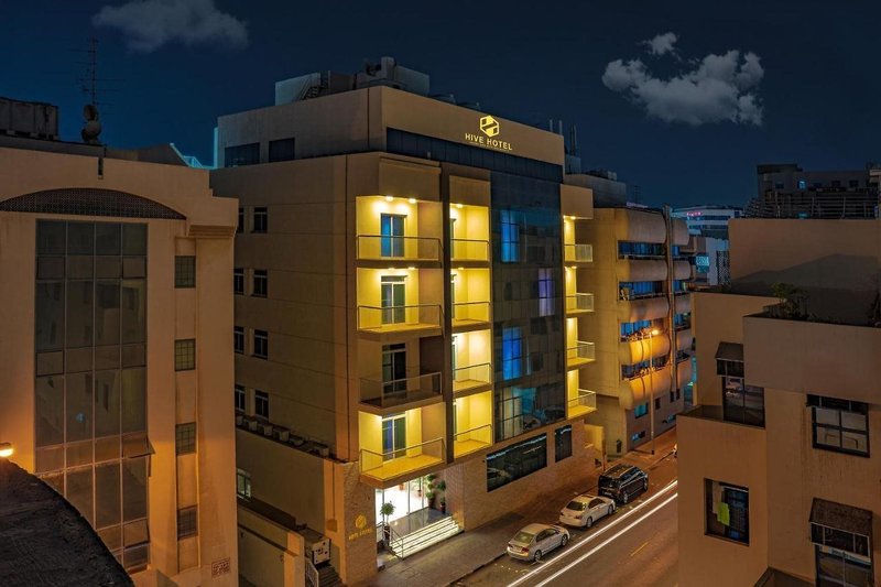 Raha Grand Hotel in Dubai, Abu Dhabi Außenaufnahme