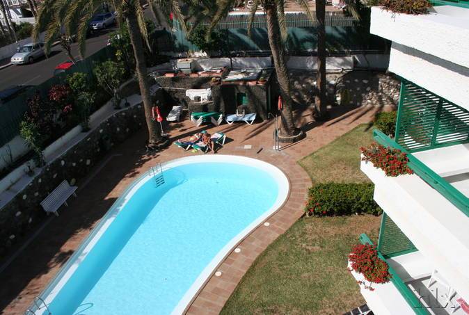 Apartamentos Maba Playa in Playa del Inglés, Gran Canaria Pool