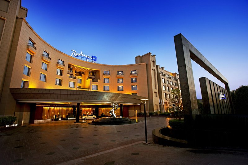 Radisson Blu Plaza Hotel, Delhi Airport in Delhi, Delhi Außenaufnahme