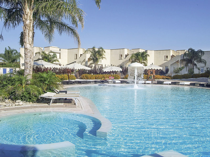 Best Western Hotel Dei Cavalieri in Barletta, Bari Pool