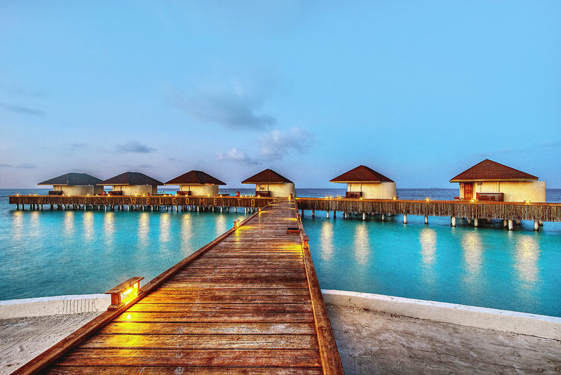 Voi Maayafushi Resort in Ari Atoll, Male (Malediven) Pool