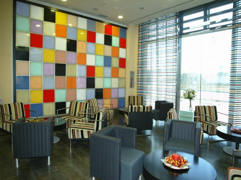 Las Artes in Pinto, Madrid Lounge/Empfang