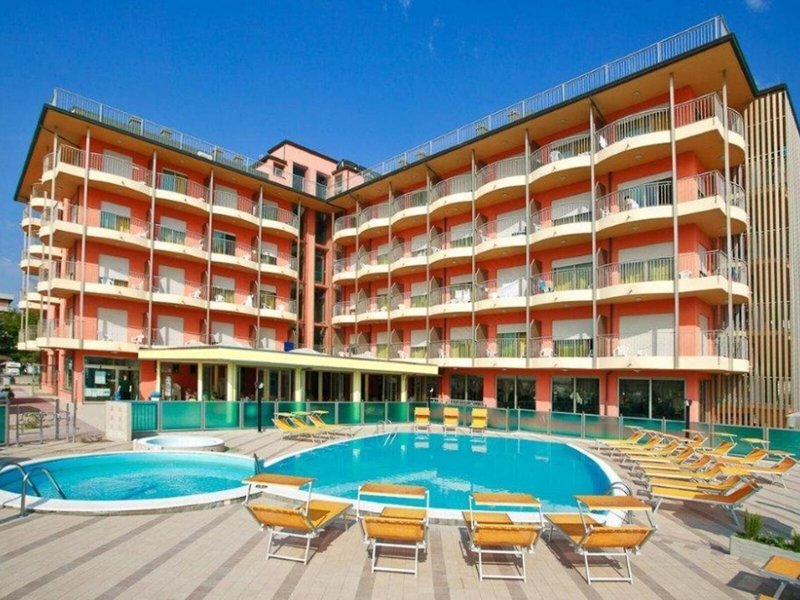 Adria Hotel Beach Club in Villamarina, Bologna Außenaufnahme