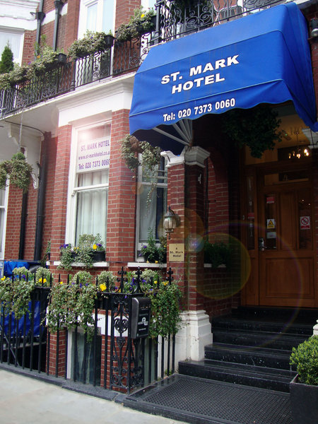 St. Mark in London, London-Stansted Außenaufnahme