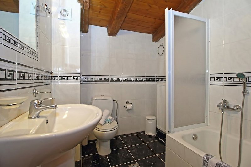 Arion in Delphi, Thessaloniki (Chalkidiki) Badezimmer