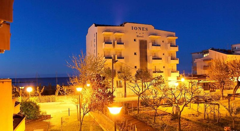 Iones in Rivabella, Rimini Außenaufnahme