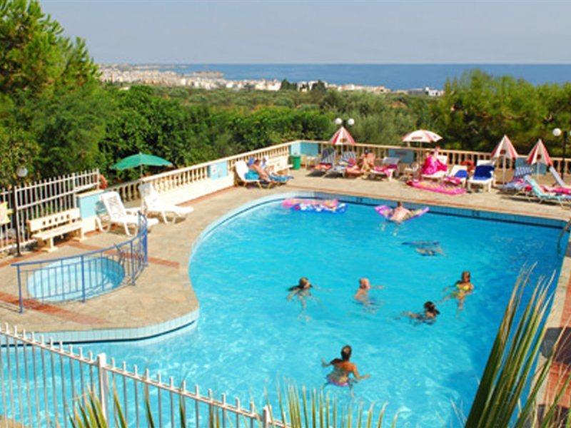 Adonis Studios in Koutouloufari, Heraklion (Kreta) Pool