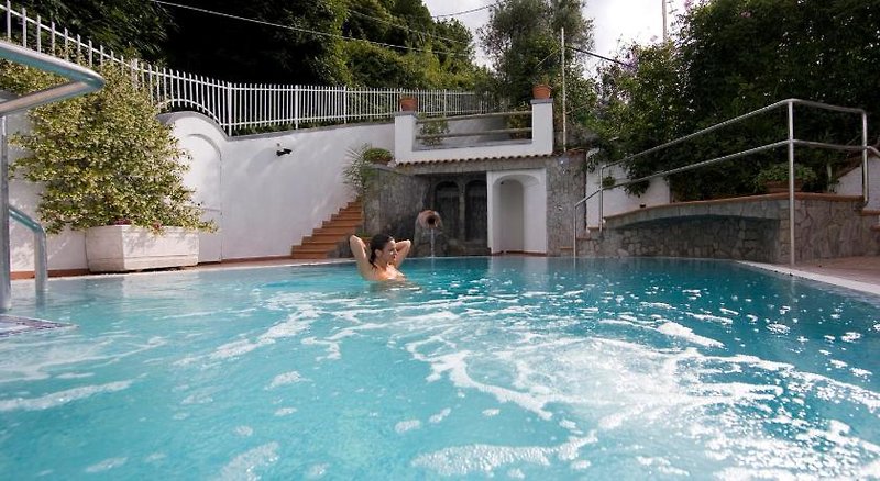 Terme Fiola in Casamicciola Terme, Neapel Pool