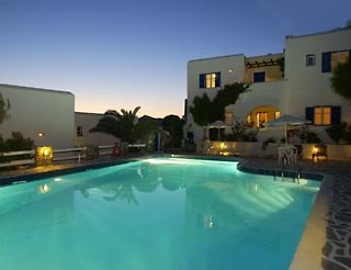Manos in Naoussa, Santorini Pool