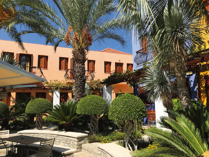 Iapetos Hotel in Symi (Stadt), Rhodos Außenaufnahme
