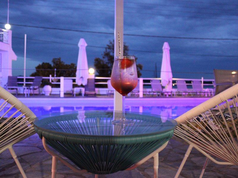 Tropicana Inn in Perigiali, Preveza (Epiros/Lefkas) Außenaufnahme