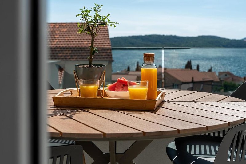 Villa Kuzmanic in Okrug Gornji, Split (Kroatien) Terrasse