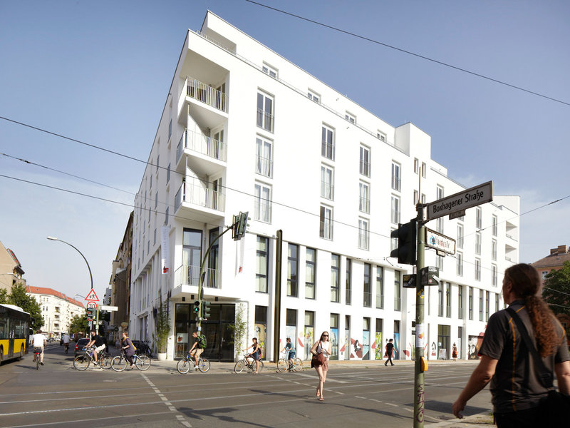 Almodóvar in Berlin, Berlin-Schönefeld (DE) Außenaufnahme