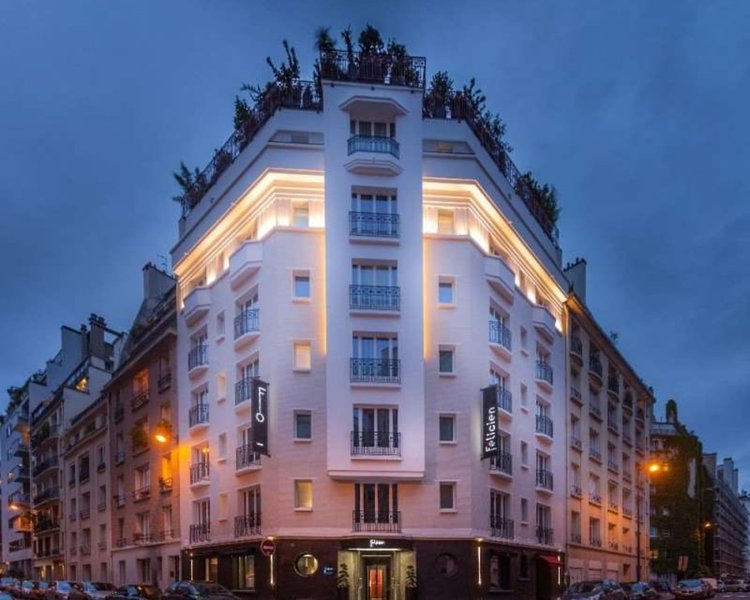 Félicien in Paris, Paris-Alle Flughäfen Außenaufnahme