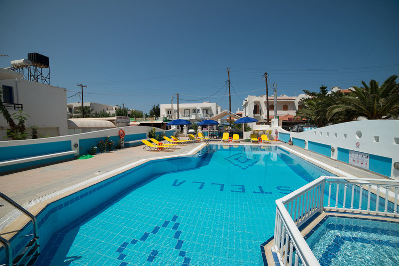 Villa Stella Family Apartments in Stalida, Heraklion (Kreta) Pool