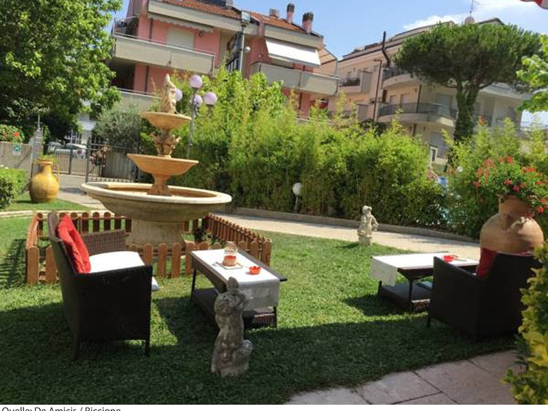 De Amicis in Riccione, Rimini Außenaufnahme