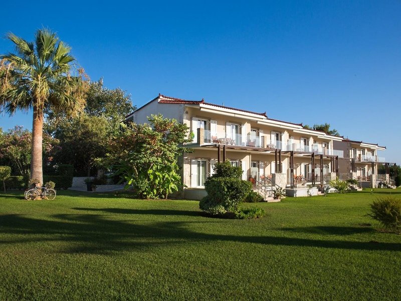 Ionion Beach Hotel Apartments & Spa in Glyfa, Araxos (Pelepones) Außenaufnahme